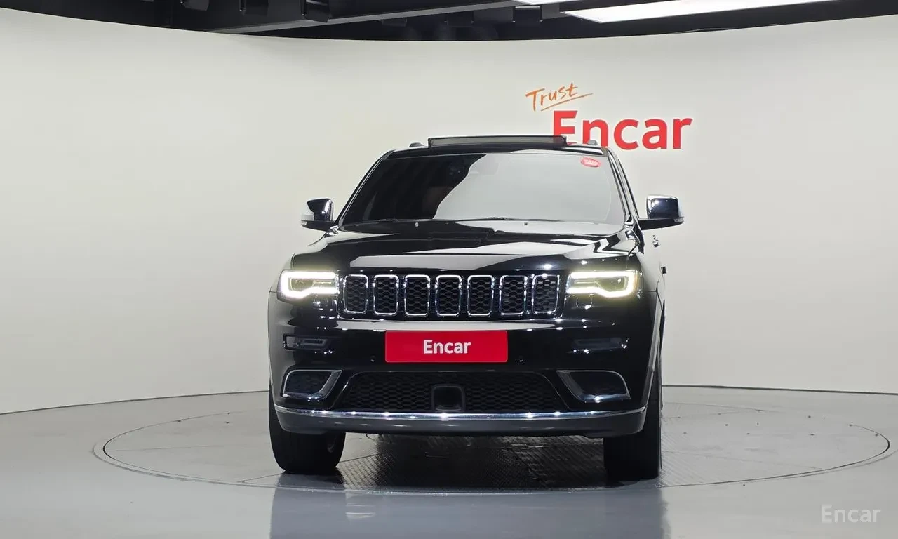 Jeep Grand cherokee SUMMIT | ОБДУХ| AIR| NAPPA| Harman Kardon, снимка 3 - Автомобили и джипове - 55588362