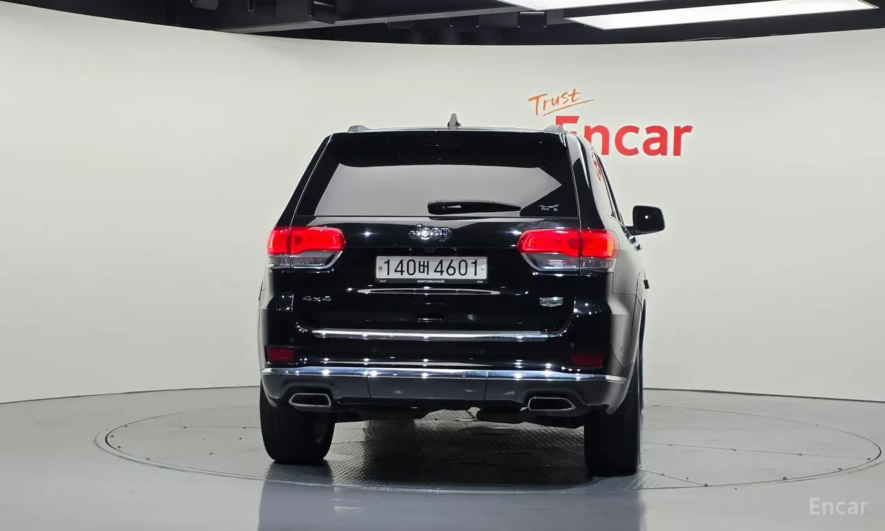 Jeep Grand cherokee SUMMIT | ОБДУХ| AIR| NAPPA| Harman Kardon, снимка 4 - Автомобили и джипове - 55588362
