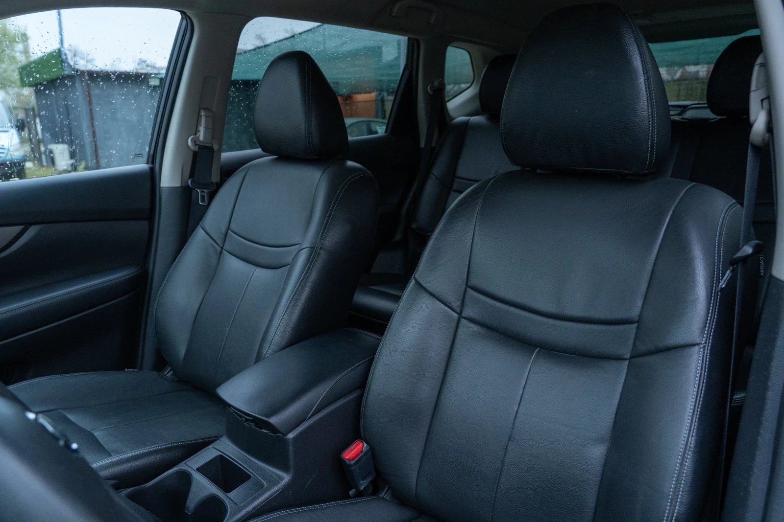 Nissan Rogue SPORT, снимка 7 - Автомобили и джипове - 55730474