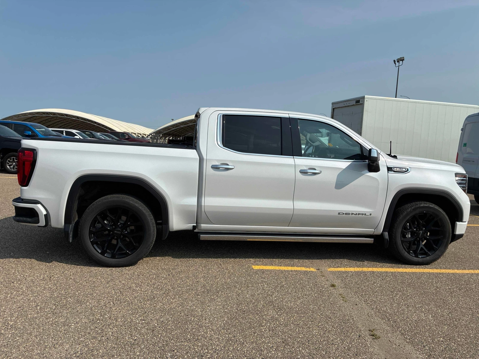 Gmc Sierra Denali / 360 / DIS / ОБДУХВАНЕ / CARFAX , снимка 3 - Автомобили и джипове - 55856934