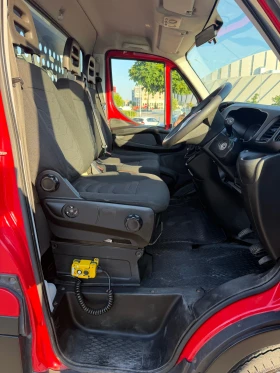 Iveco Daily 2.3 130к.с. 6 скорости Регистриран, снимка 13