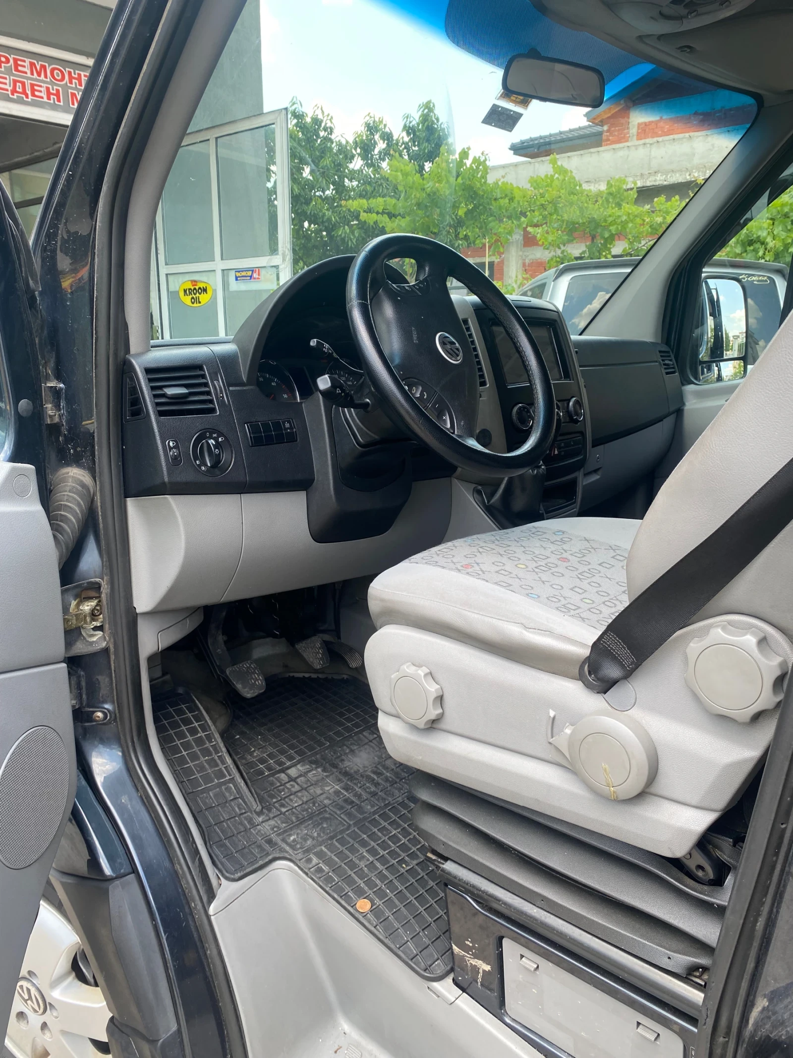 VW Crafter 2.5 TDi | Mobile.bg � ����������� 10