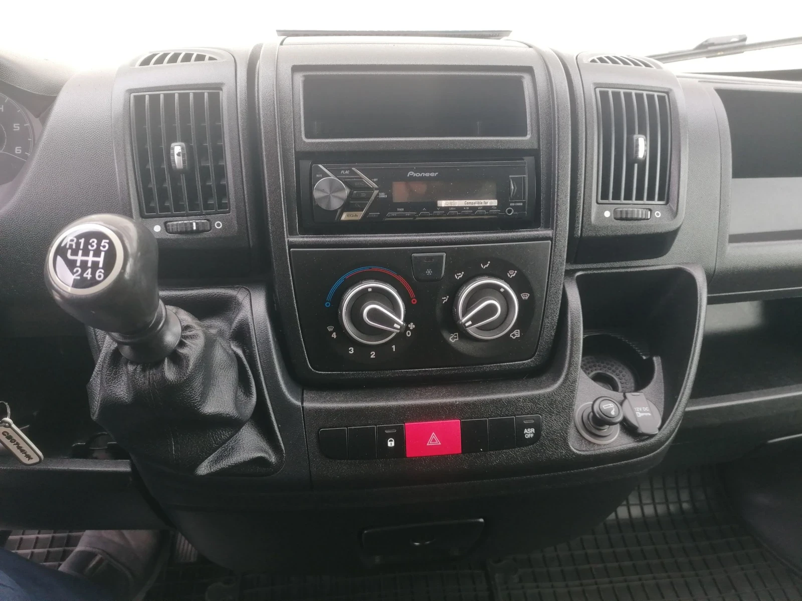 Citroen Jumper, снимка 9 - Бусове и автобуси - 54589798