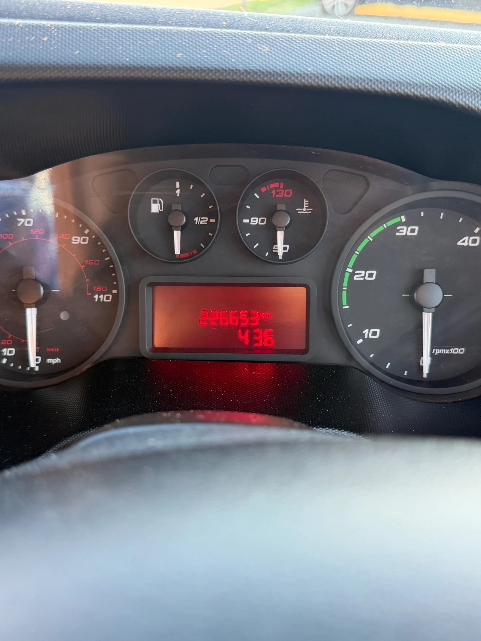 Iveco Daily 2.3 130к.с. 6 скорости Регистриран, снимка 16 - Бусове и автобуси - 54983406