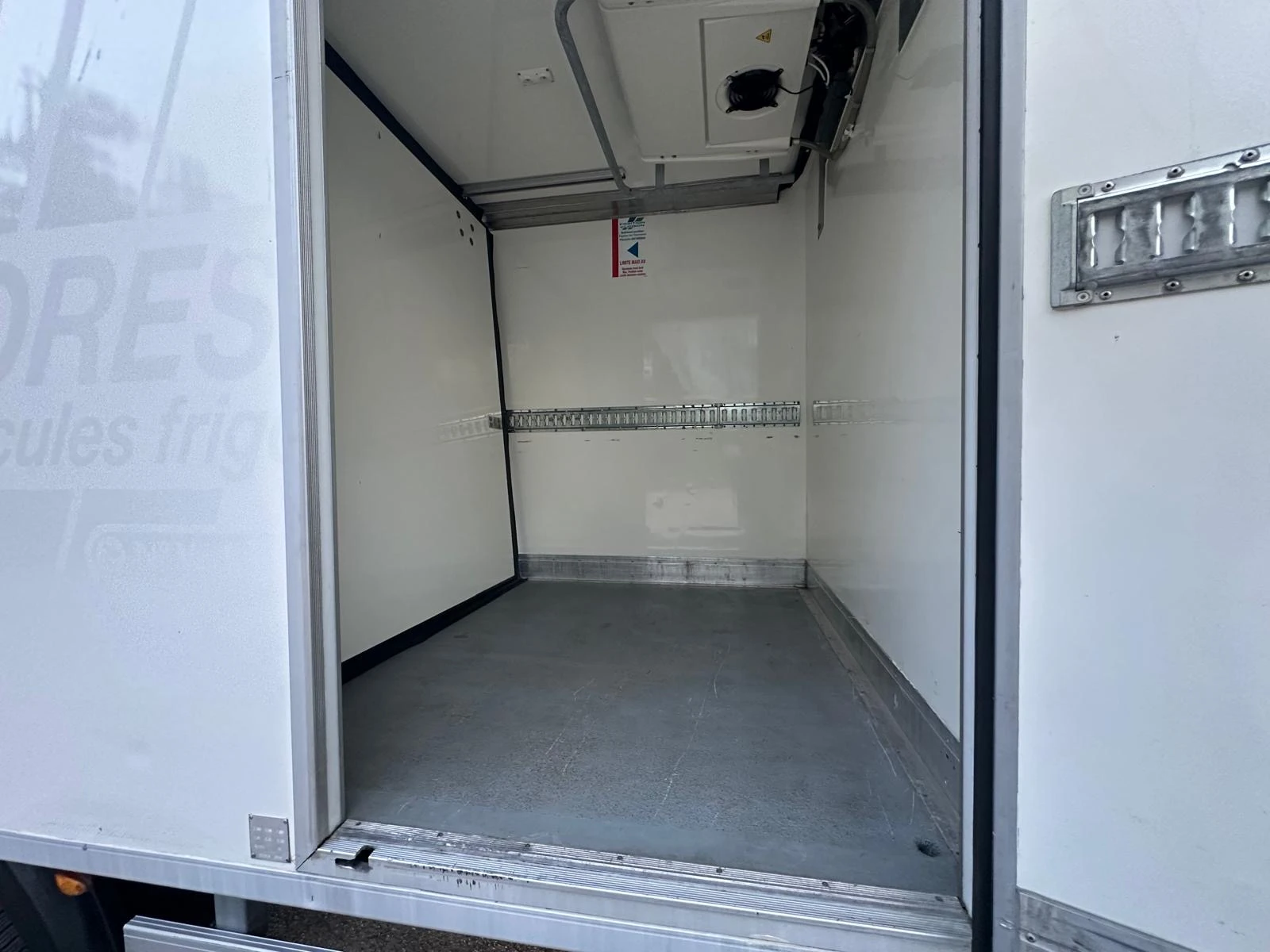 Iveco Daily 35C13* ХЛАДИЛЕН-29* ТОК* XARIOS 600* КЛИМА* N1, снимка 8 - Бусове и автобуси - 55355114