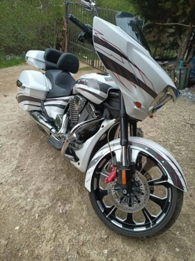 Victory Cross Country MAGNUM X1