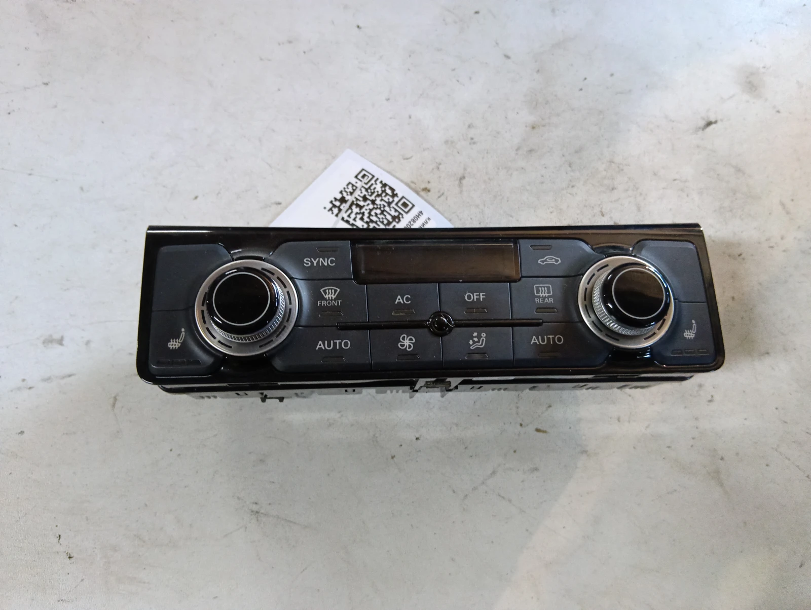 климатроник преден 4H0820043D Audi A8