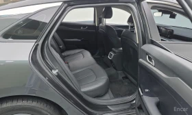 Kia K5, снимка 12