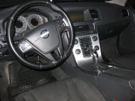 Volvo V60, снимка 11