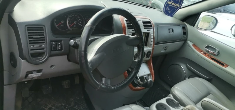 Kia Carnival 2.9, снимка 3 - Автомобили и джипове - 45777040