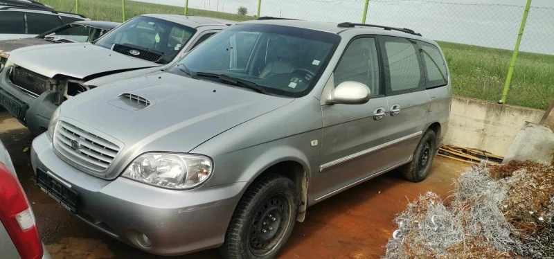 Kia Carnival 2.9, снимка 1 - Автомобили и джипове - 45777040