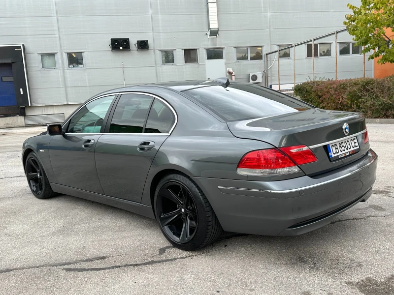 BMW 740 I Facelift, снимка 3 - Автомобили и джипове - 47523253