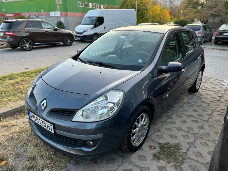 Renault Clio 1.6 16v, снимка 1 - Автомобили и джипове - 47583397