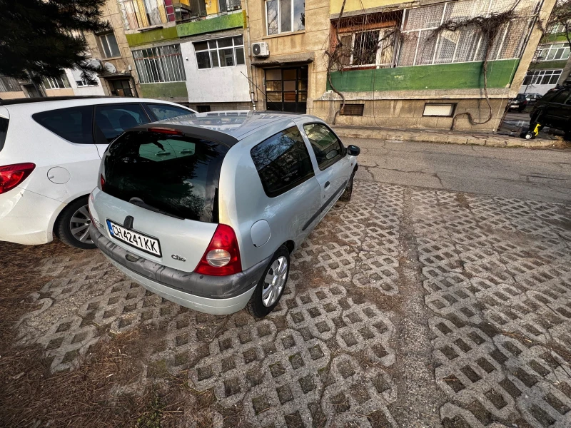 Renault Clio 1.2, снимка 6 - Автомобили и джипове - 48755008