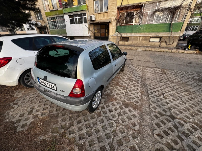 Renault Clio 1.2, снимка 5 - Автомобили и джипове - 48755008