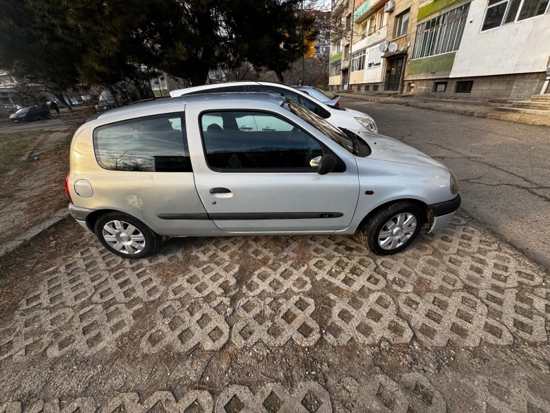 Renault Clio 1.2, снимка 4 - Автомобили и джипове - 48755008