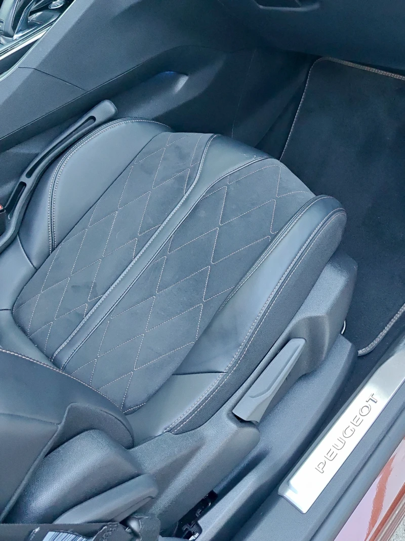 Peugeot 3008 GT, снимка 9 - Автомобили и джипове - 52498485