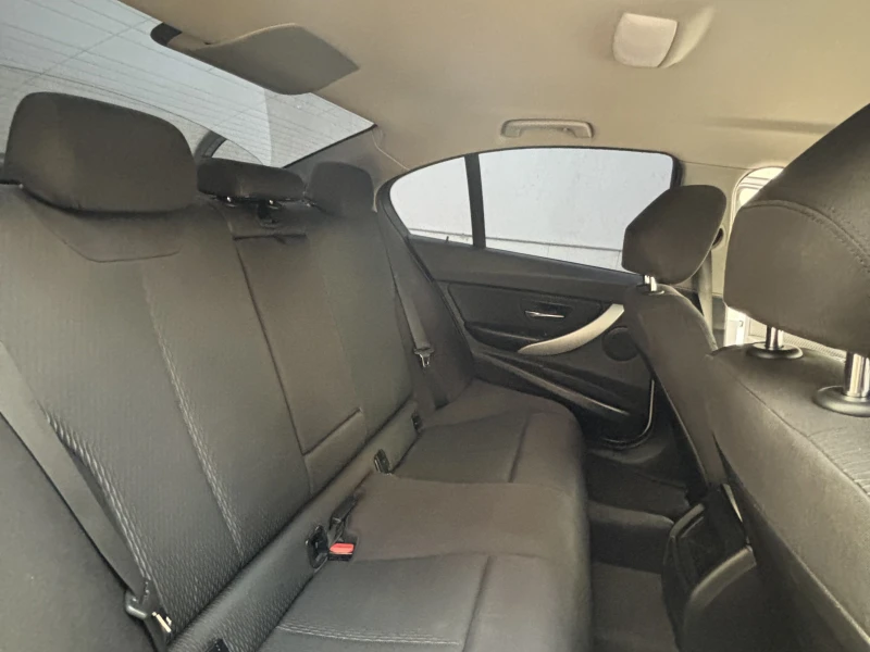 BMW 318, снимка 6 - Автомобили и джипове - 52254305