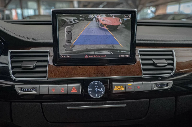 Audi A8 4.2i/Long/Камера/Обдухване/Bose/Side Assist, снимка 10 - Автомобили и джипове - 52436042