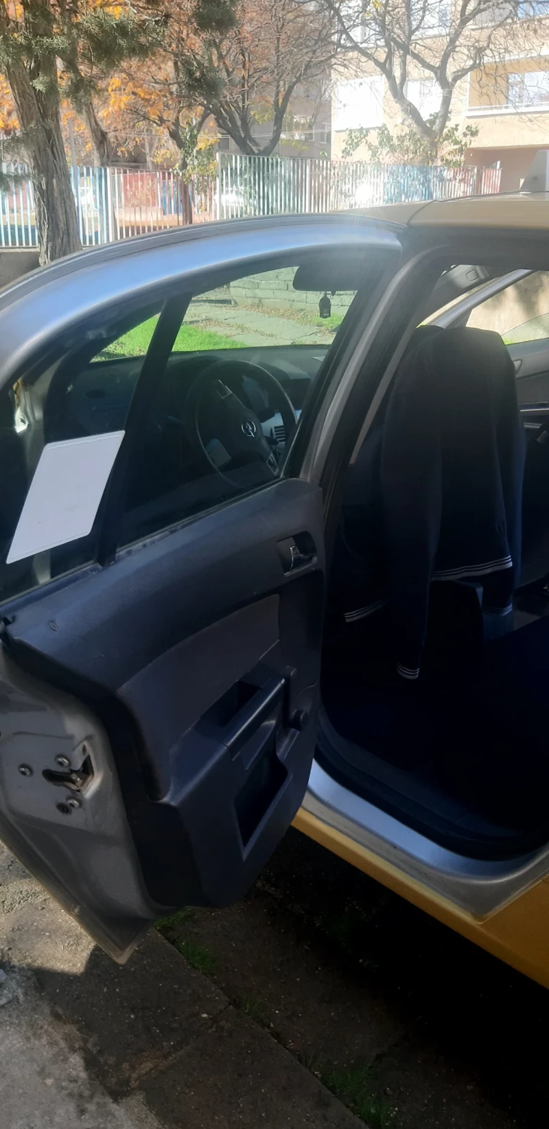 Opel Astra, снимка 10 - Автомобили и джипове - 52564860
