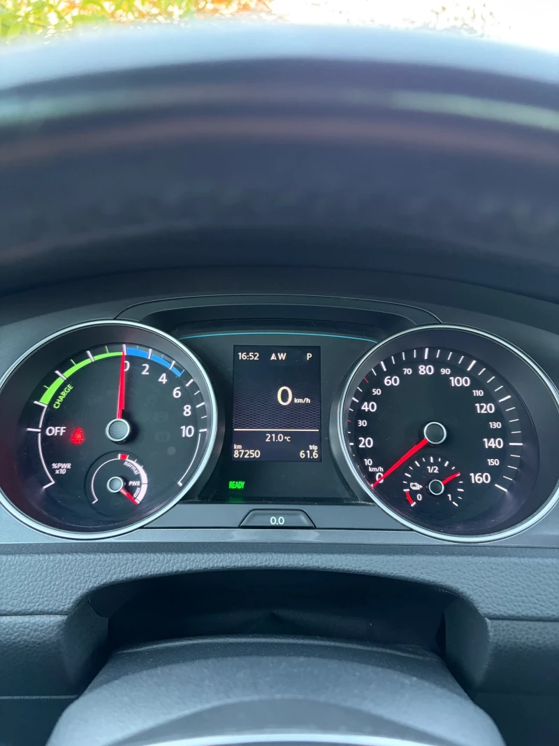 VW Golf eGolf 24 kw Бартер , снимка 11 - Автомобили и джипове - 52568811