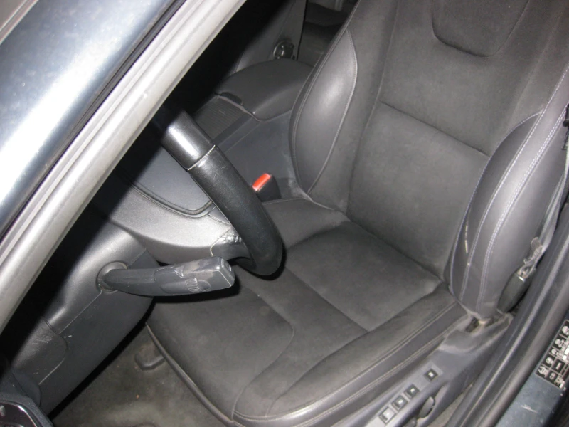 Volvo V60, снимка 5 - Автомобили и джипове - 52979520