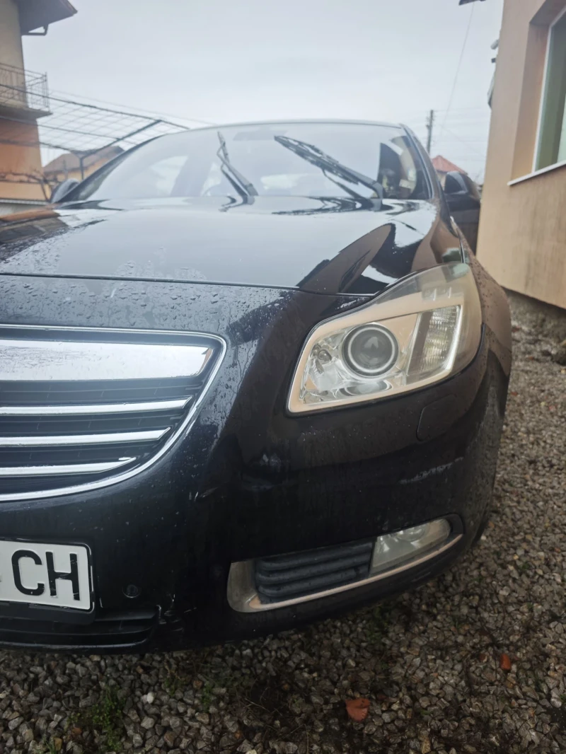 Opel Insignia 2.2 CDI 192 HP- Седан, Всички екстри, снимка 2 - Автомобили и джипове - 53133245