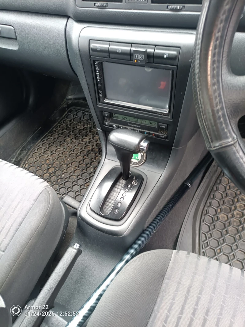 Skoda Octavia Хечбек , снимка 8 - Автомобили и джипове - 53217733