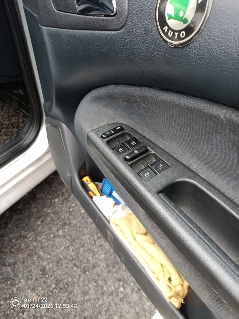 Skoda Octavia Хечбек , снимка 13 - Автомобили и джипове - 53217733