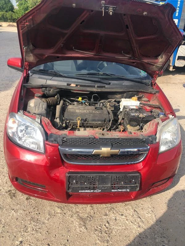 Chevrolet Aveo 1.4 101 кс автомат, снимка 11 - Автомобили и джипове - 47631064