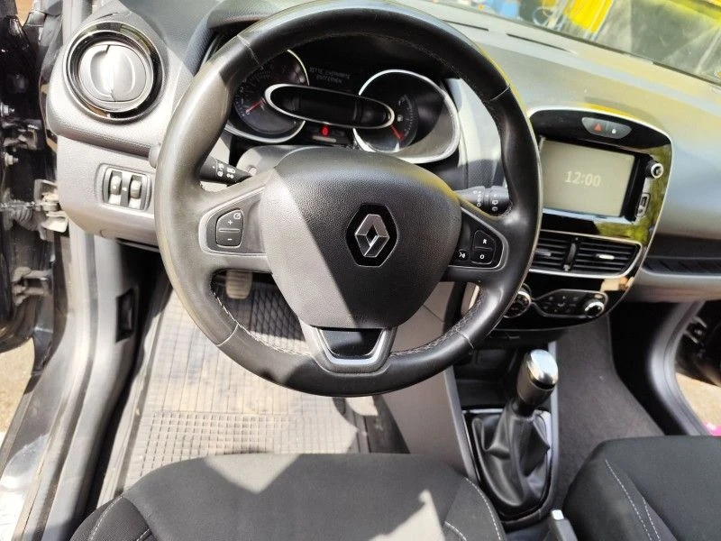 Renault Clio IV Grandtour, снимка 5 - Автомобили и джипове - 55887946