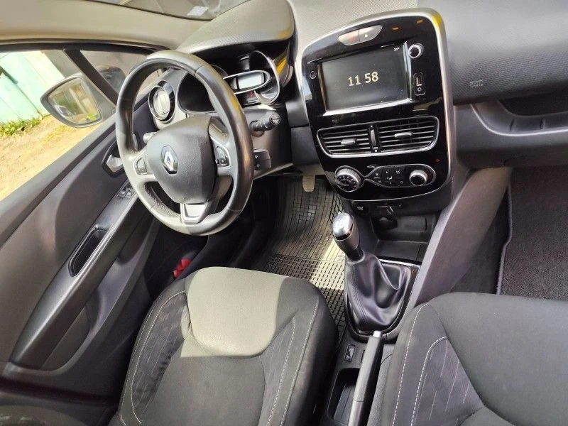 Renault Clio IV Grandtour, снимка 7 - Автомобили и джипове - 55887946