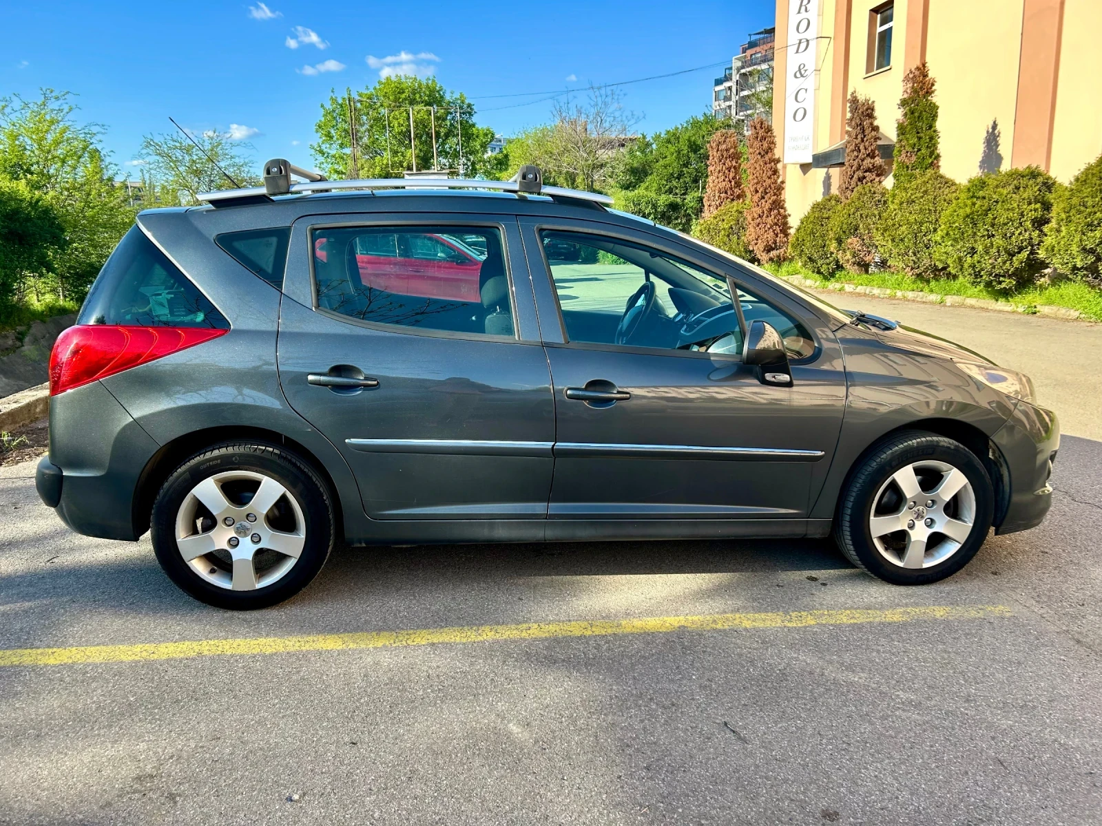 Peugeot 207 SW - изображение 5