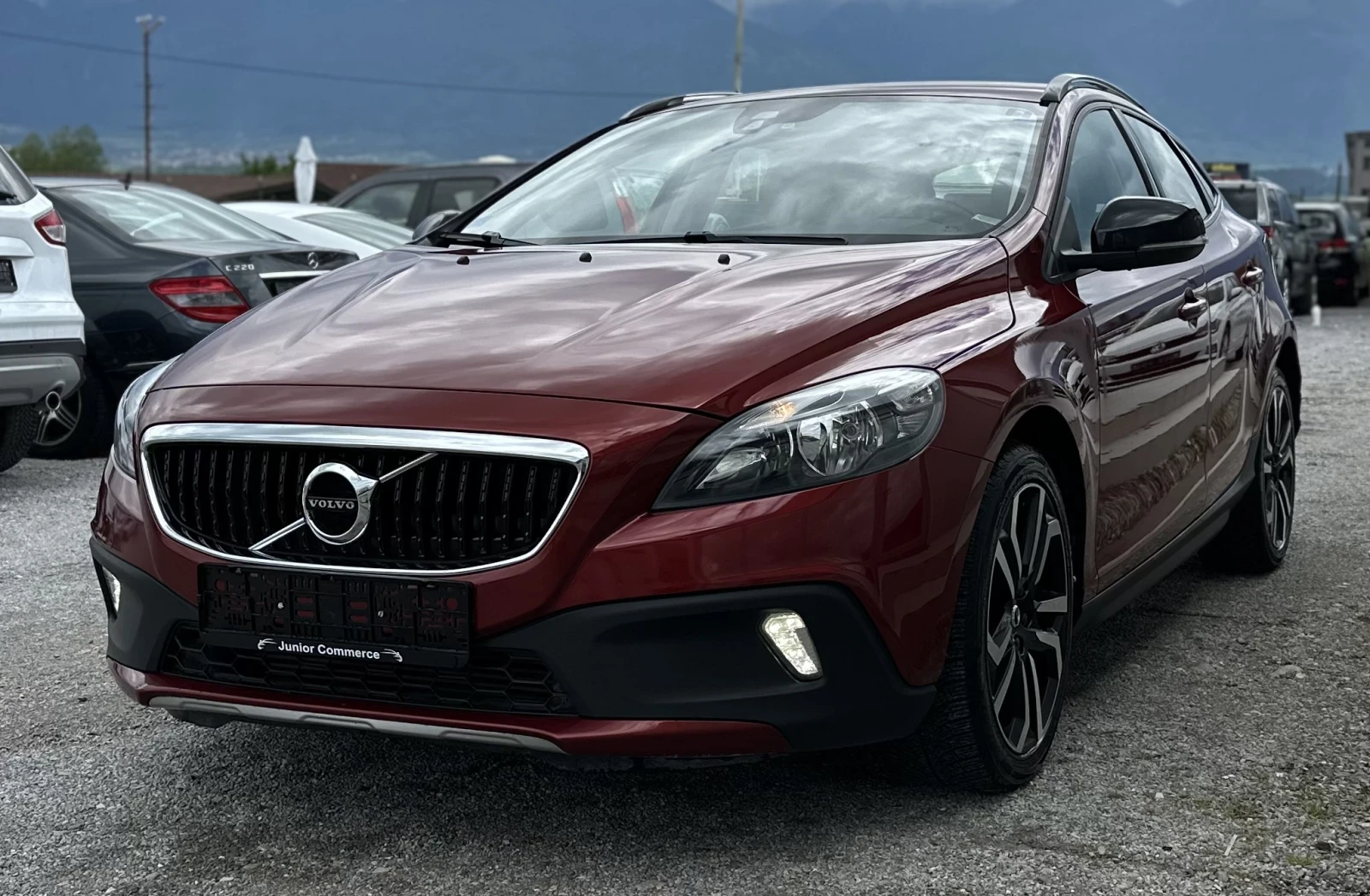 Volvo V40 Cross Country 2.0d-НАВИ-ЕВРО6-КЛИМАТРОНИК-FULL-NEW-TOP - изображение 3
