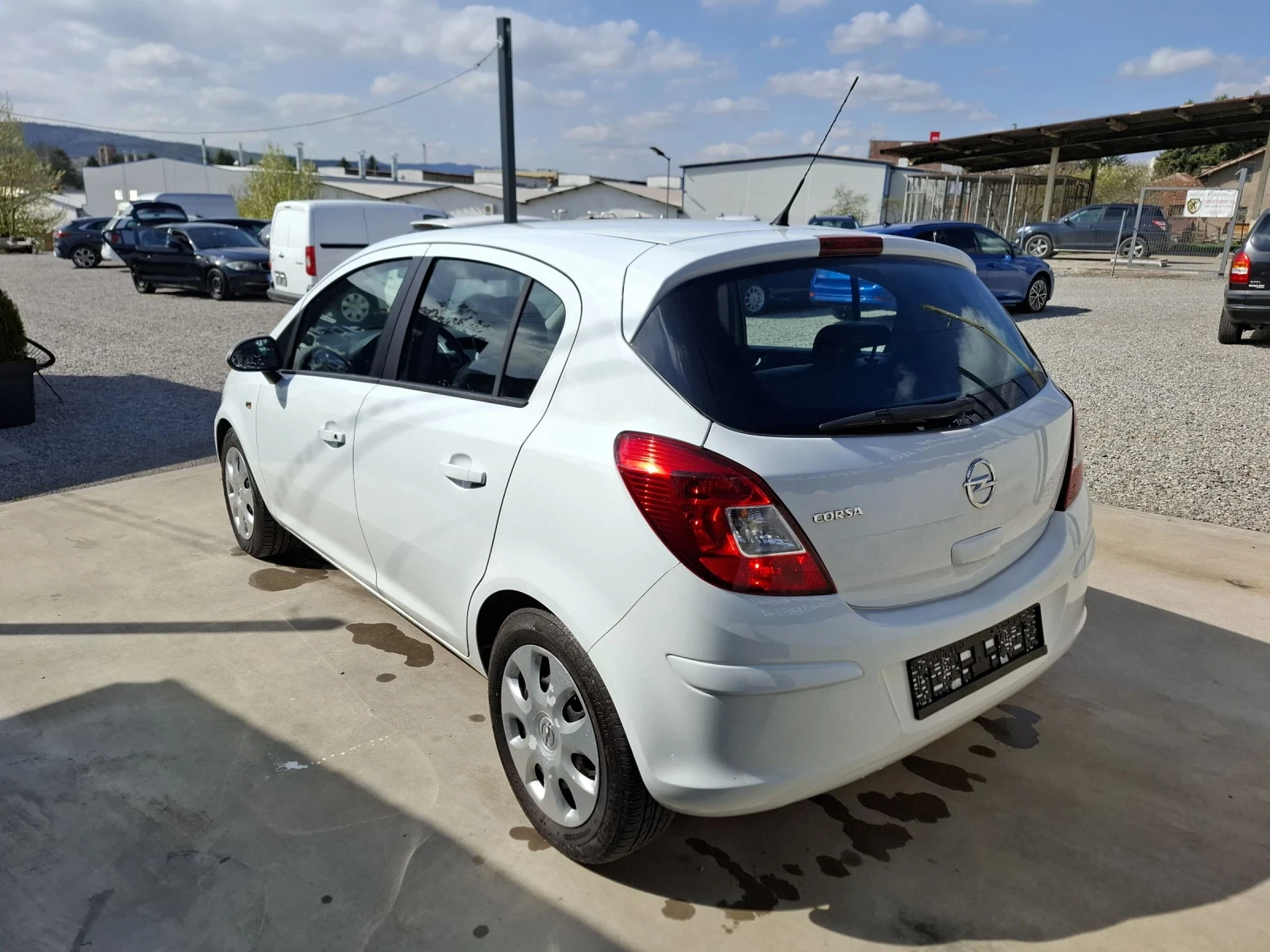 Opel Corsa 1.2i 85кс газ/бензин - изображение 4
