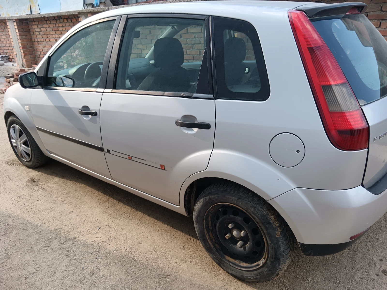 Ford Fiesta  - изображение 6