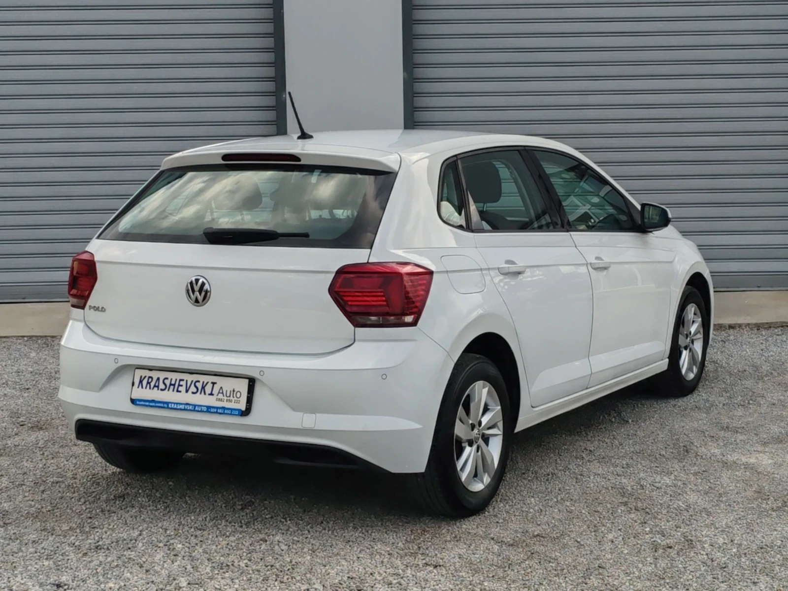 VW Polo 1.0i Euro6b Full - изображение 6