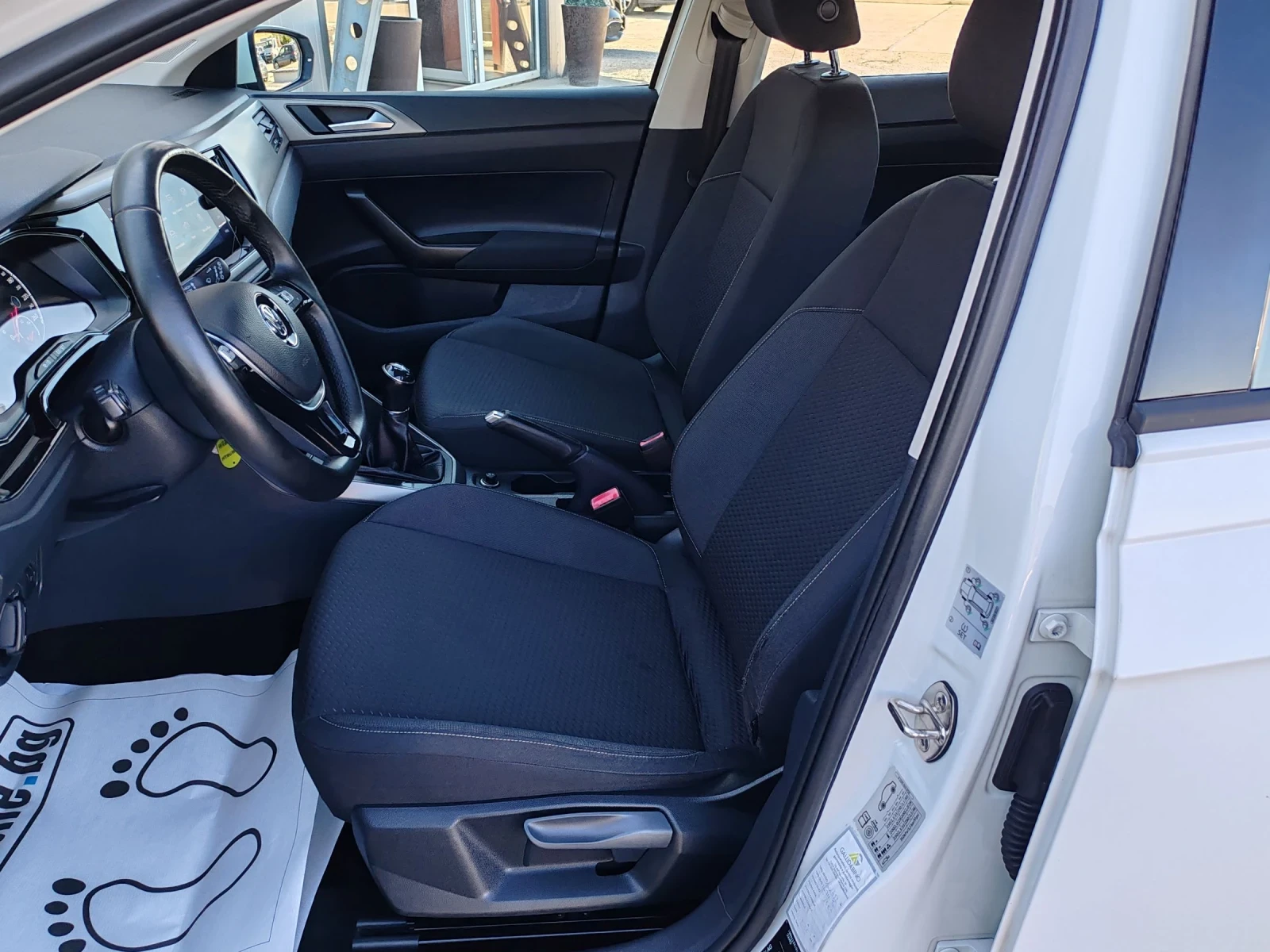 VW Polo 1.0i Euro6b Full - изображение 7