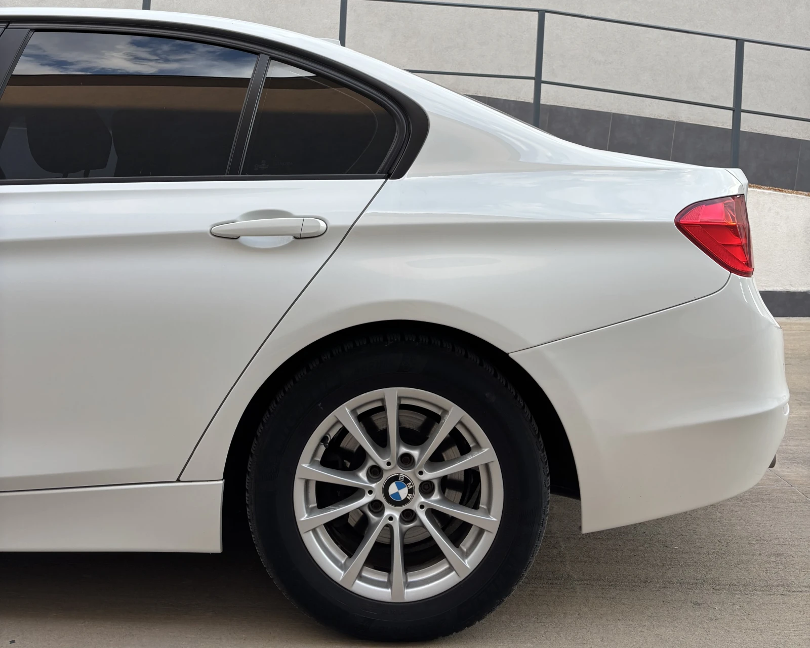 BMW 318  - изображение 9