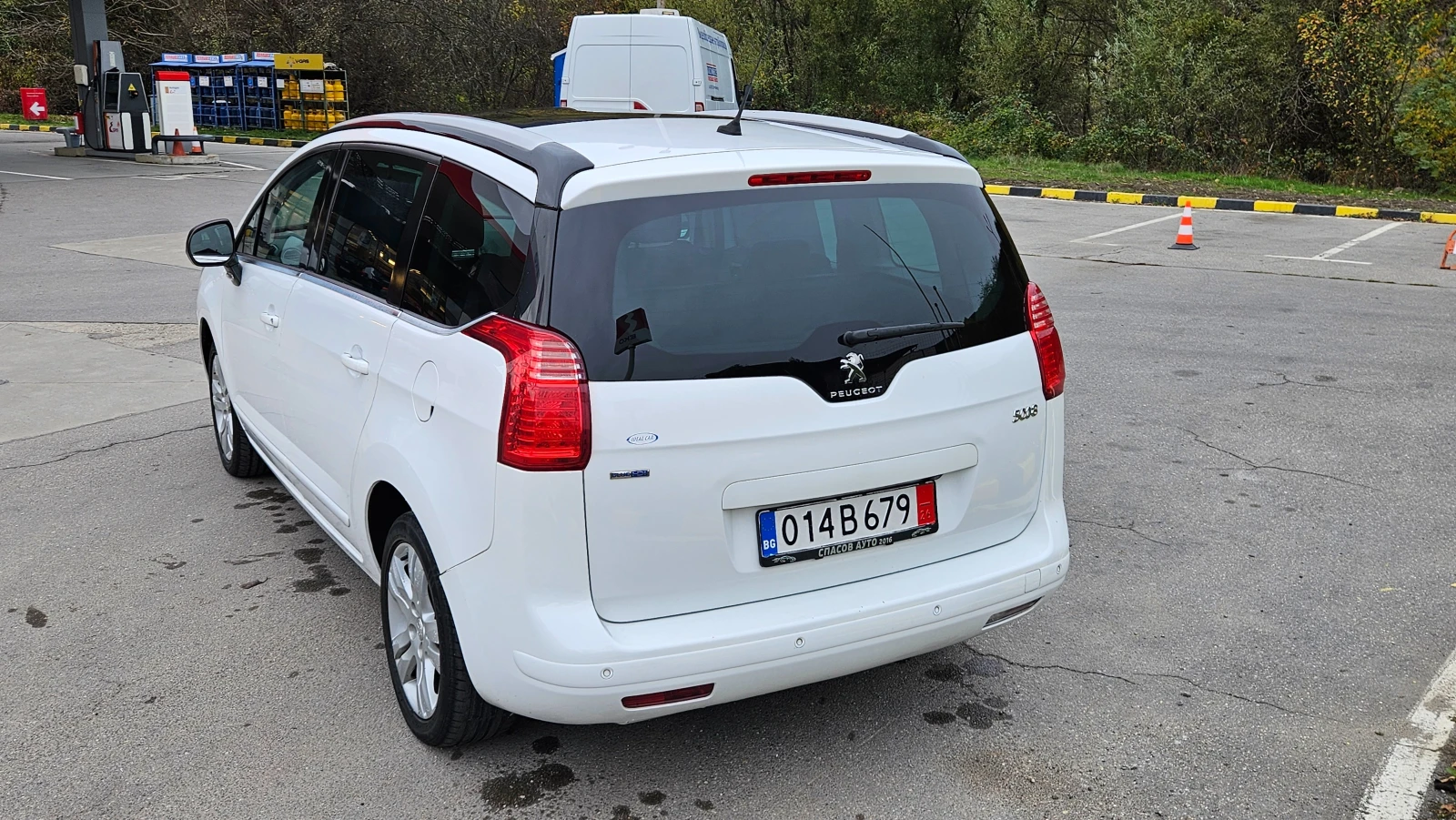 Peugeot 5008 1.6 Hdi NAVIG/PANORAMA/Euro-6b - изображение 4