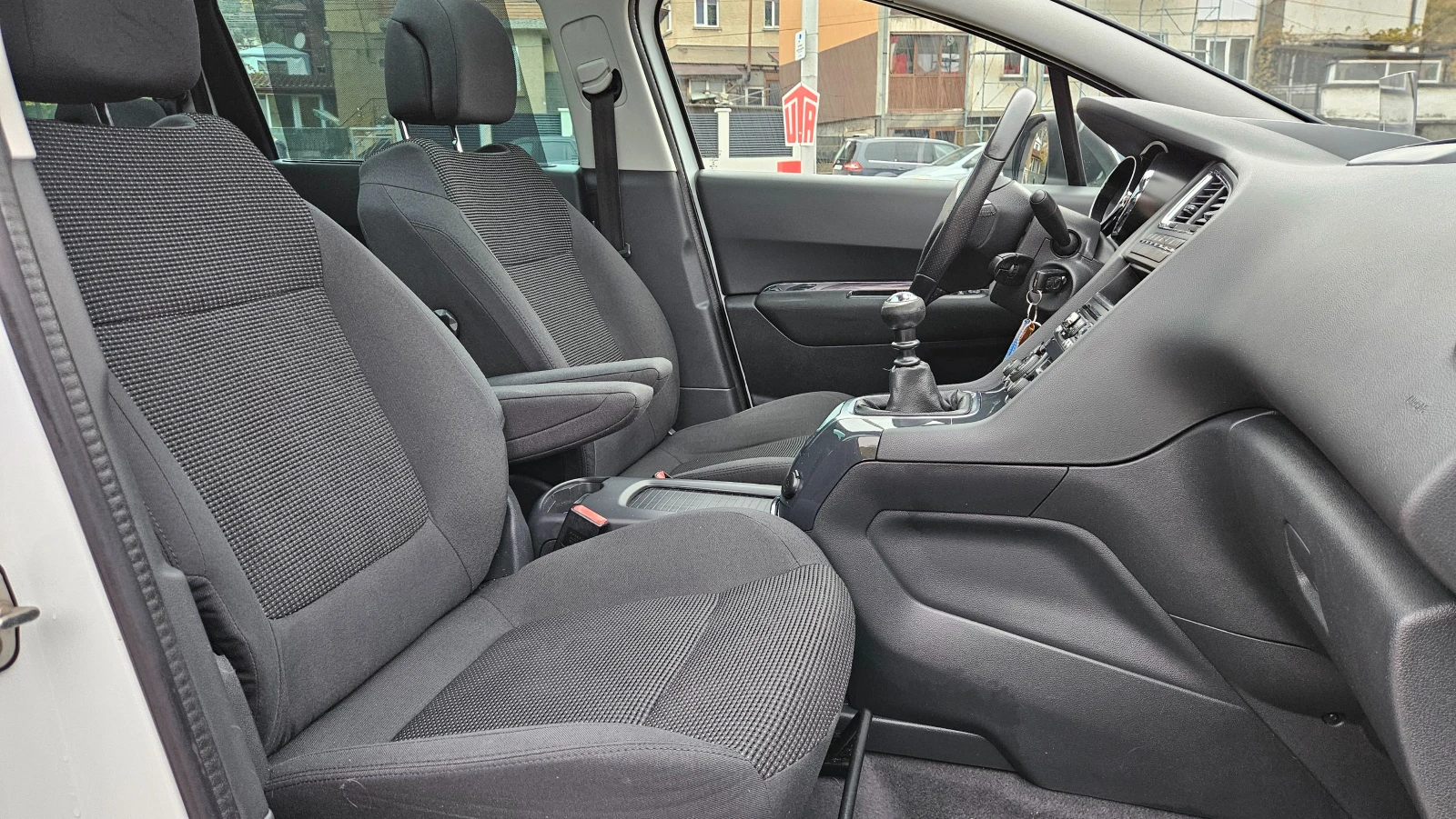 Peugeot 5008 1.6 Hdi NAVIG/PANORAMA/Euro-6b | Mobile.bg   11