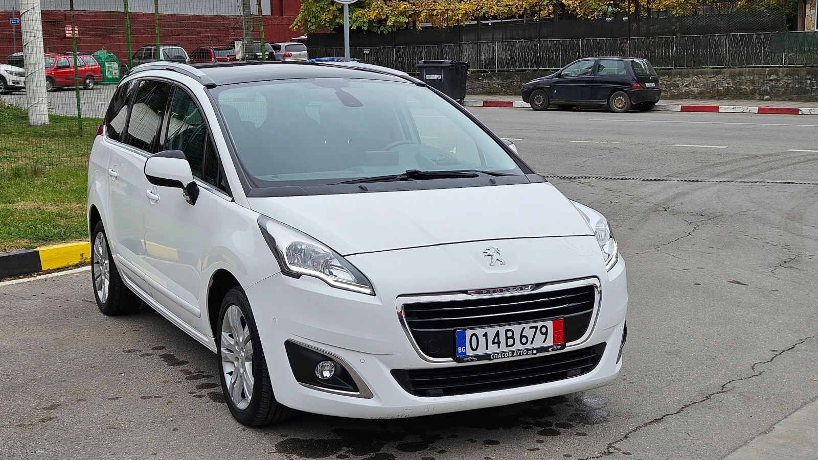 Peugeot 5008 1.6 Hdi NAVIG/PANORAMA/Euro-6b - изображение 8