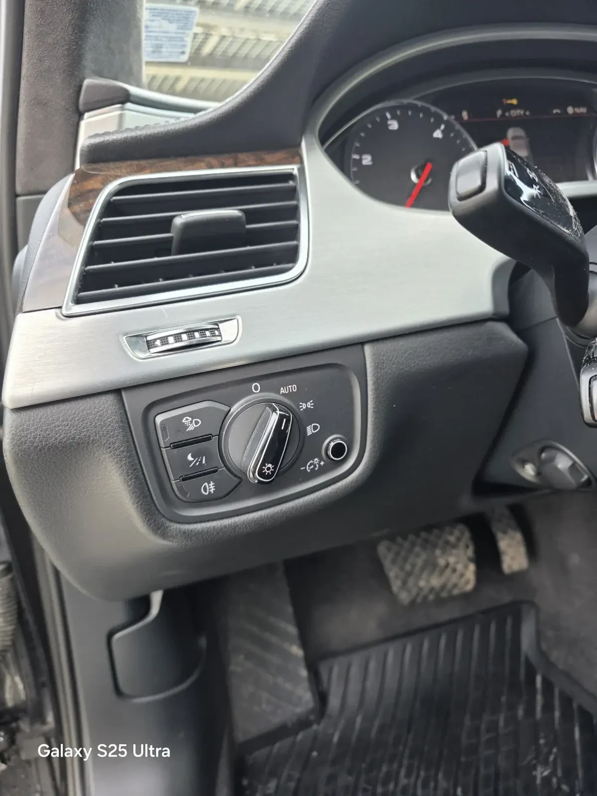 Audi A8 4.2TDI quattro (351к.с.), снимка 11 - Автомобили и джипове - 53560857