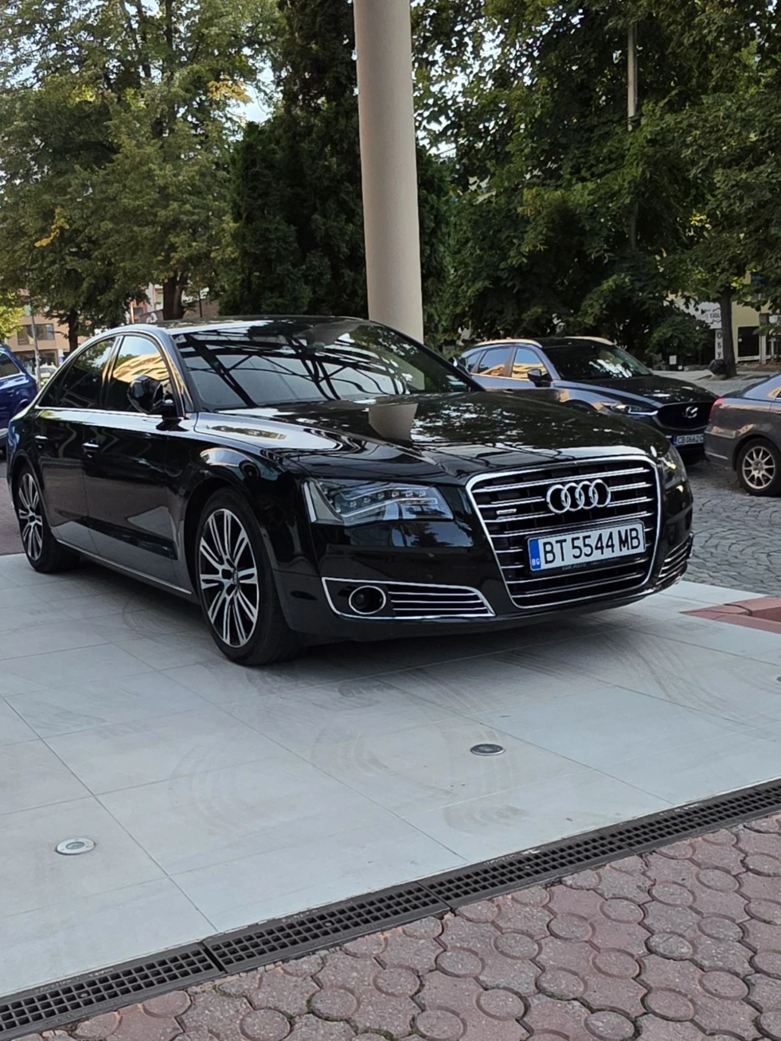 Audi A8 4.2TDI quattro (351к.с.)