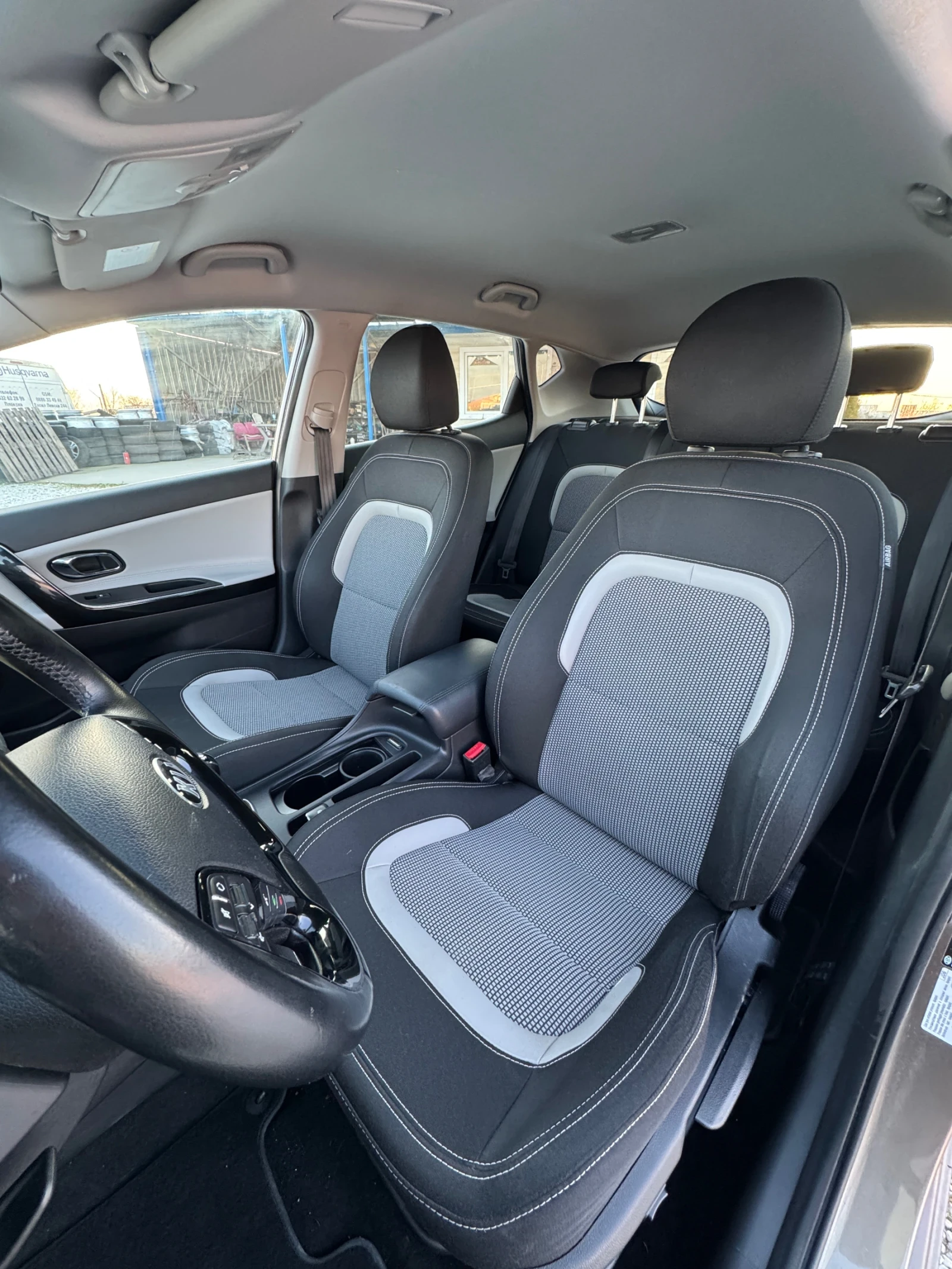 Kia Ceed 1.6 GDI Platinum, снимка 6 - Автомобили и джипове - 53782342