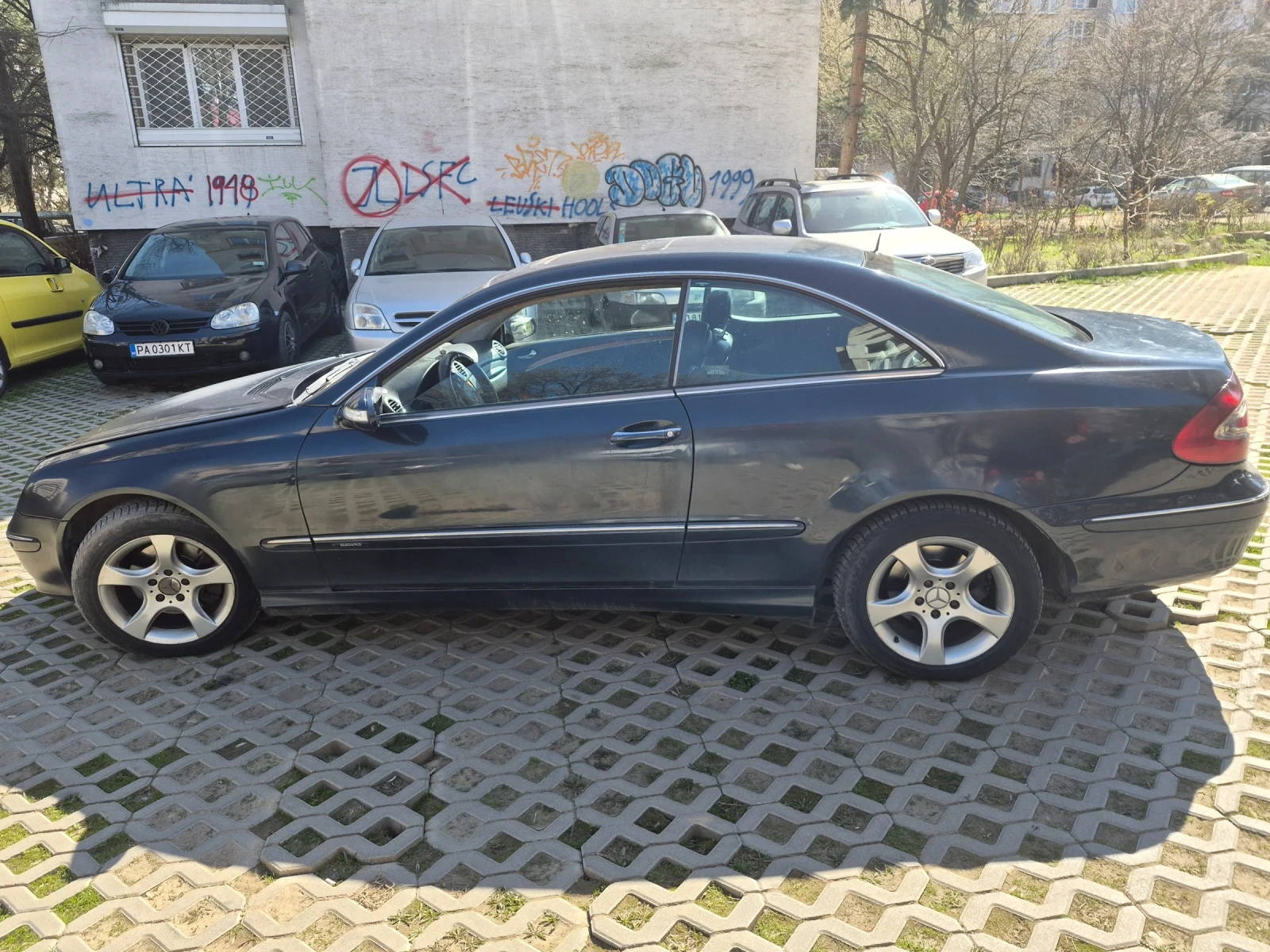 Mercedes-Benz CLK 270 cdi, снимка 4 - Автомобили и джипове - 53825610