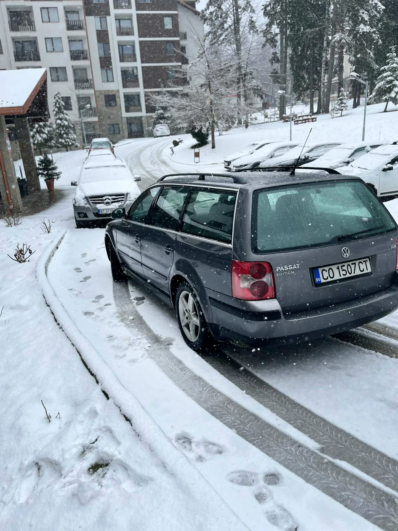 VW Passat, снимка 2 - Автомобили и джипове - 53997045