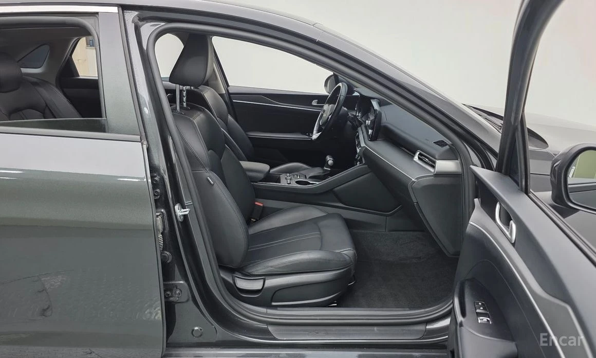 Kia K5, снимка 11 - Автомобили и джипове - 54334856