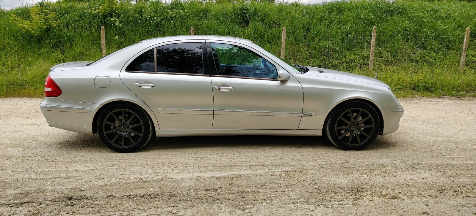 Mercedes-Benz E 320 320 газ/бензин , снимка 4 - Автомобили и джипове - 54495766