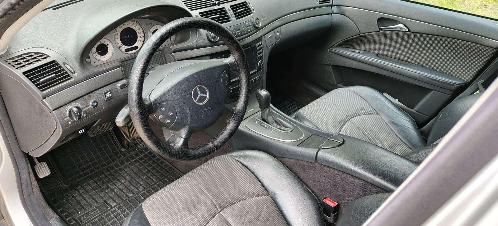 Mercedes-Benz E 320 320 газ/бензин , снимка 5 - Автомобили и джипове - 54495766